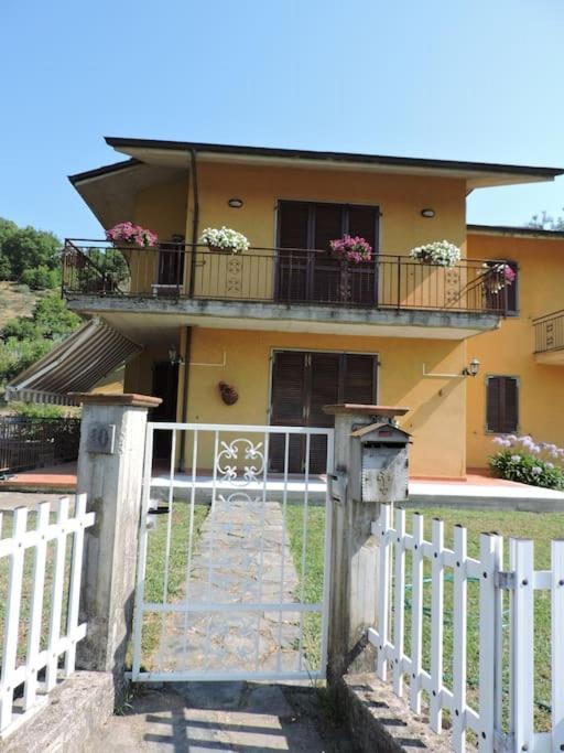 Casa Vacanze La Cicala ปอนเตรโมลิ ภายนอก รูปภาพ